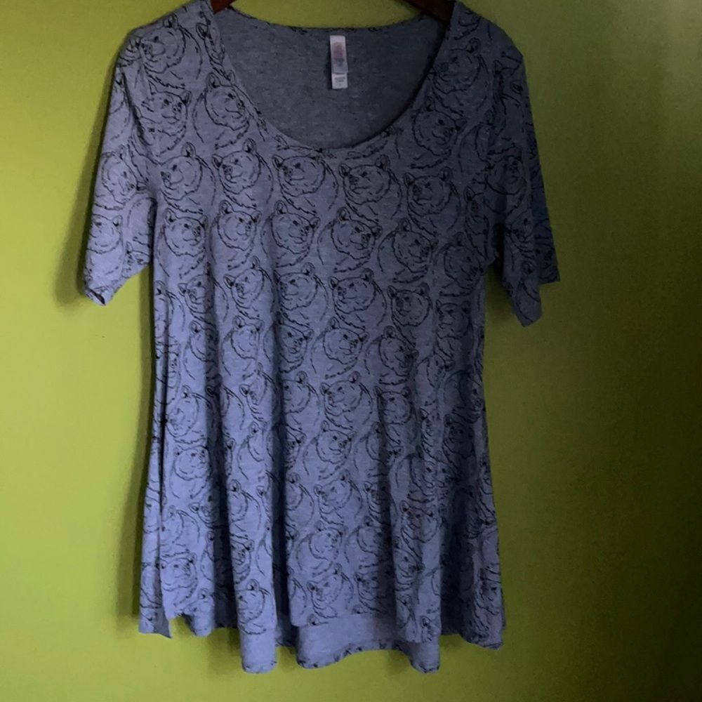 LuLaRoe Gray With Bear Print Perfect Tee Size S